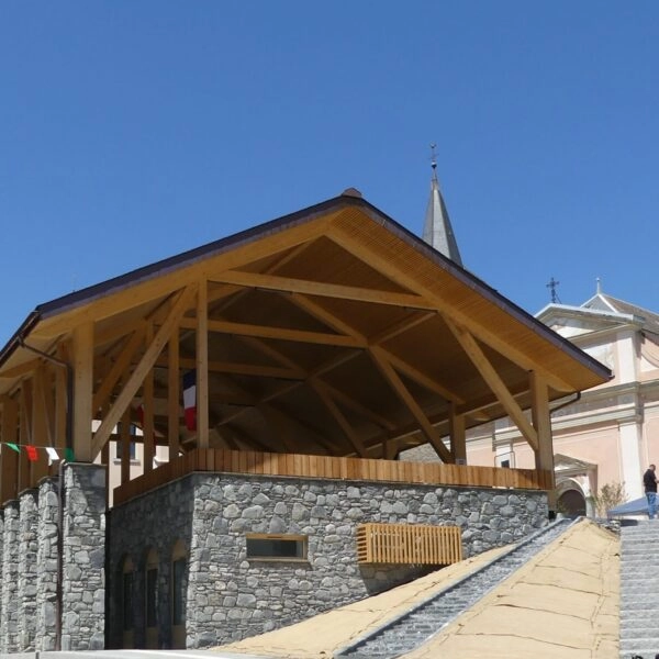 Requalification du centre-bourg de Saint-Julien Montdenis